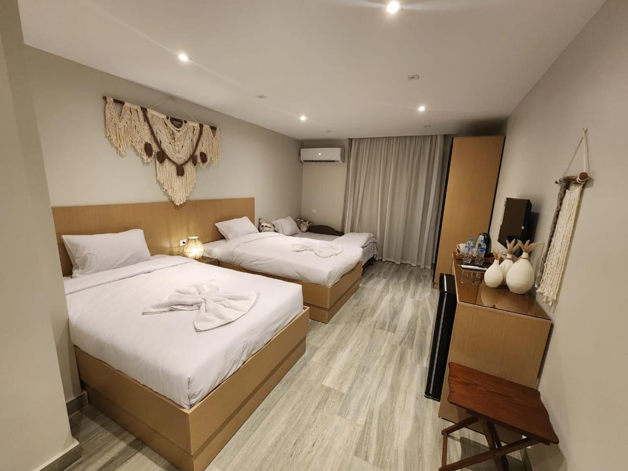 Diyar Pyramids Inn Kafrat al Jabal Ngoại thất bức ảnh