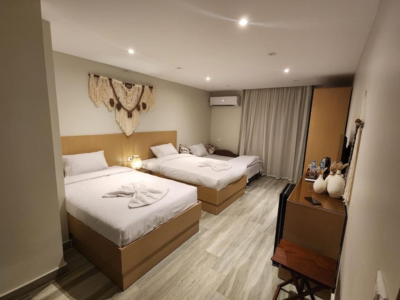 Diyar Pyramids Inn Kafrat al Jabal Ngoại thất bức ảnh