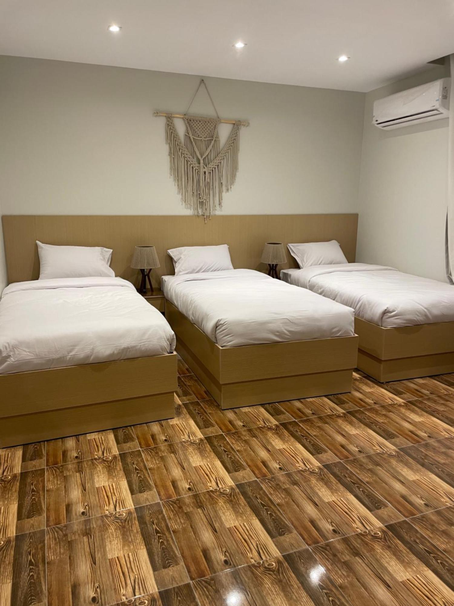 Diyar Pyramids Inn Kafrat al Jabal Phòng bức ảnh