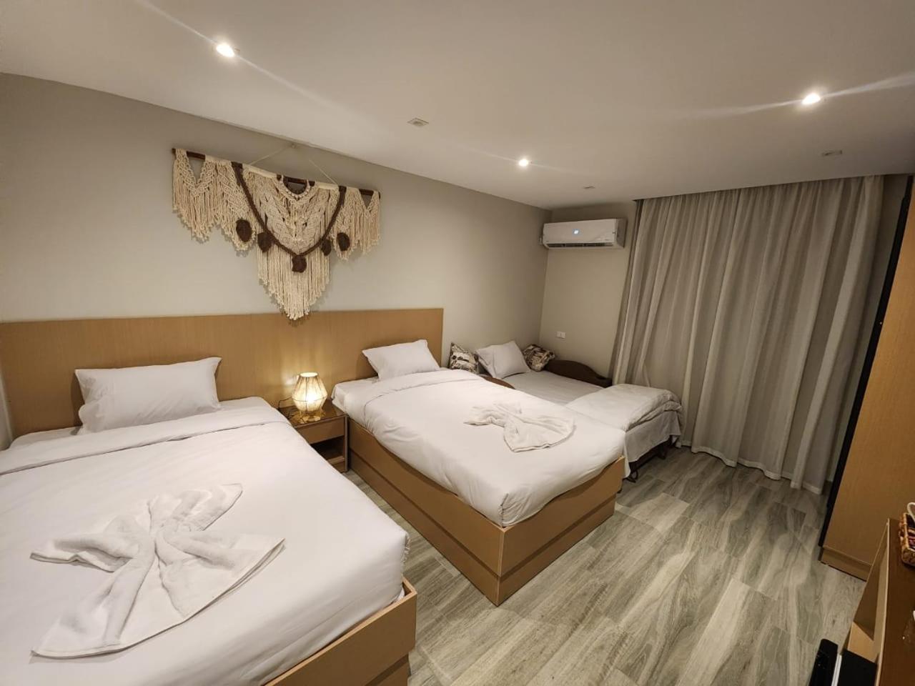 Diyar Pyramids Inn Kafrat al Jabal Ngoại thất bức ảnh