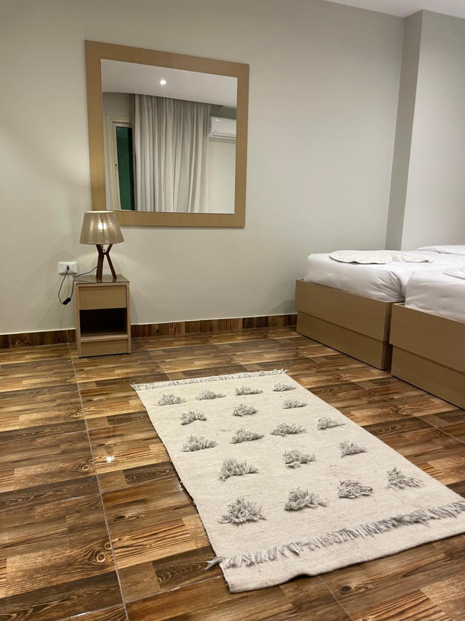Diyar Pyramids Inn Kafrat al Jabal Ngoại thất bức ảnh