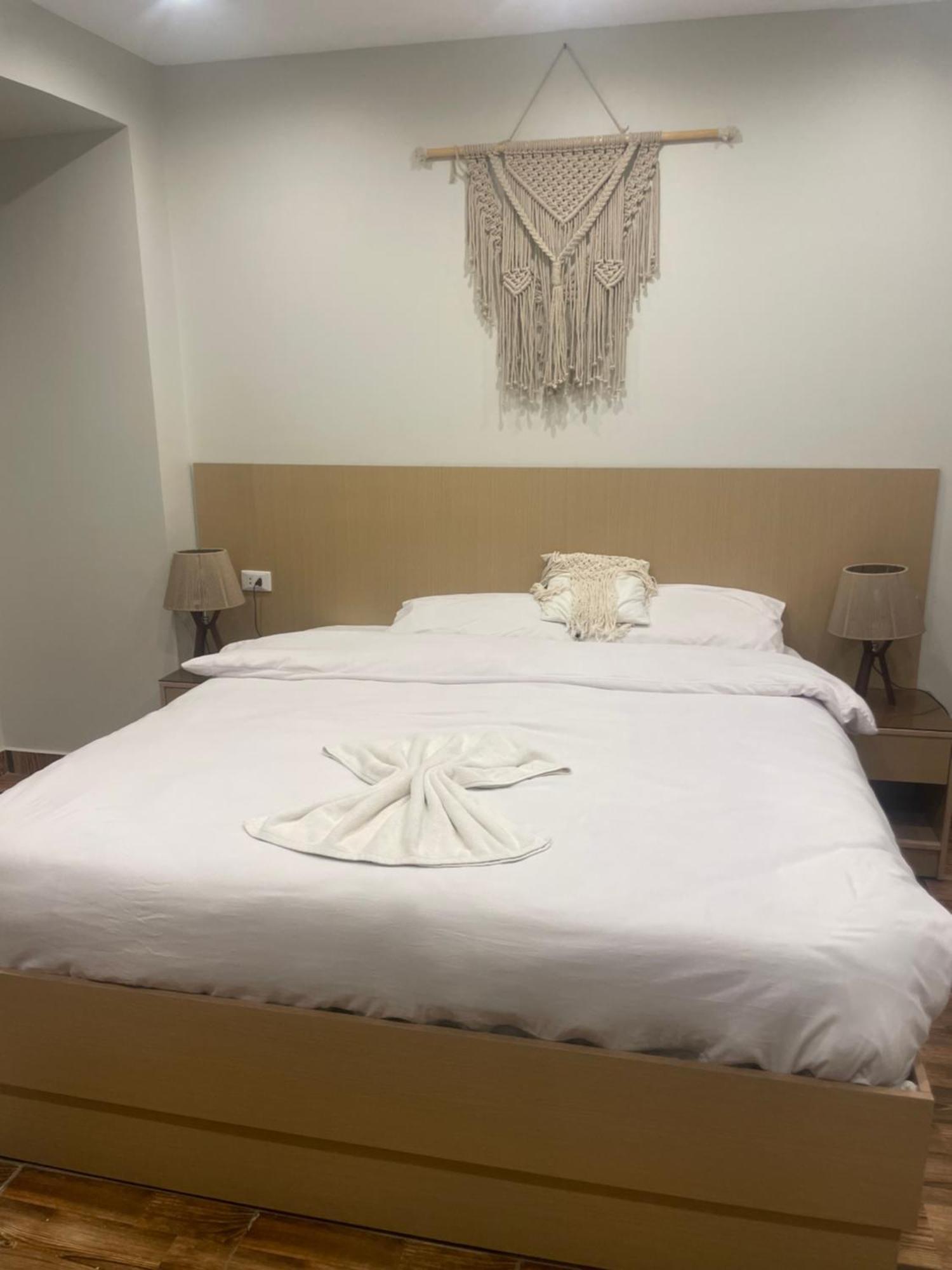 Diyar Pyramids Inn Kafrat al Jabal Ngoại thất bức ảnh